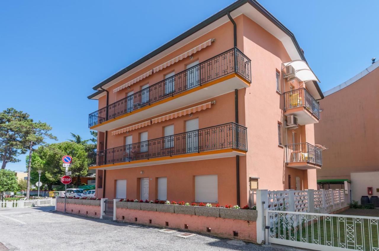 Appartamenti Calligher Bibione Esterno foto